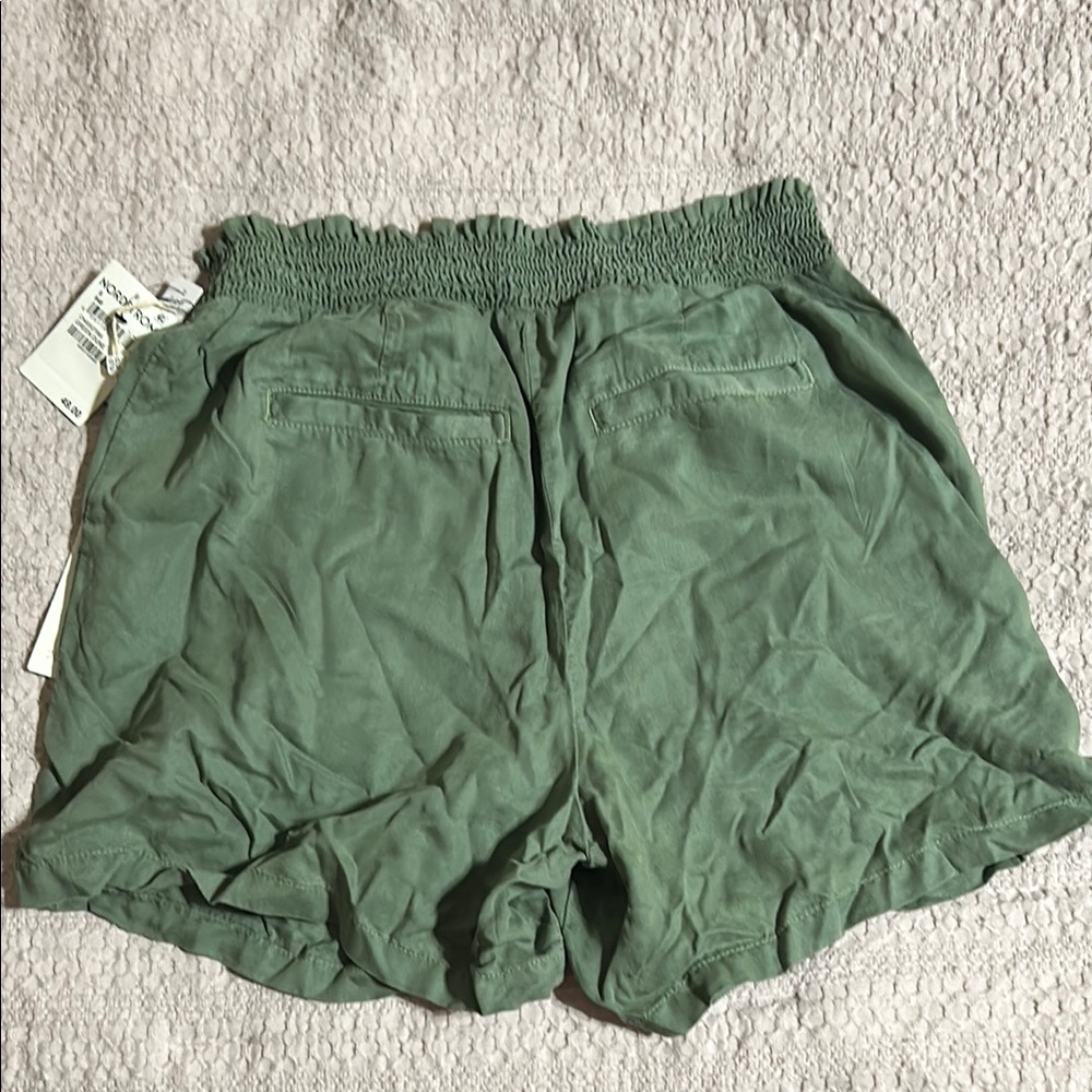 Nordstrom’s Caslon Shorts